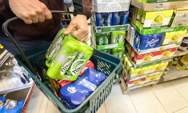 Så lett får mindreårige kjøpt alkohol: Bunnpris på bunn